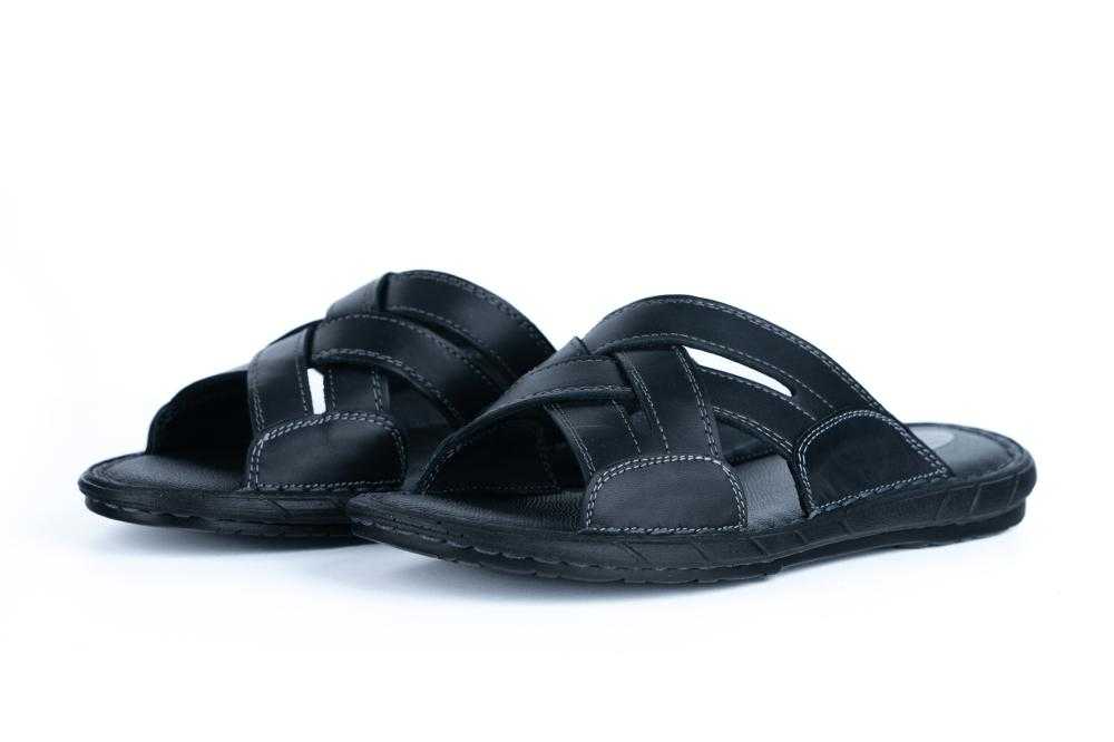 Papuci negri din piele naturala pentru barbati 6004